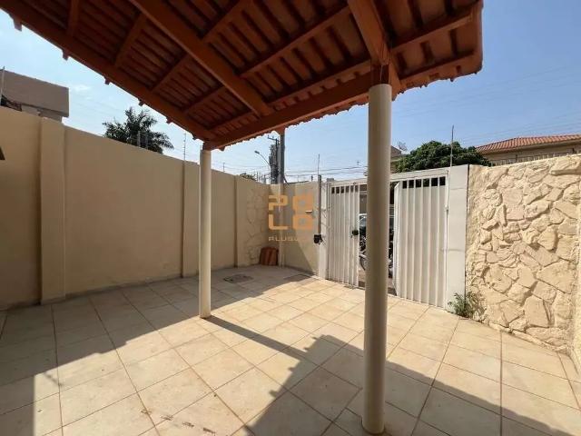 Casa / Sobrado para Locação em Goiânia/GO Jardim América 4 Quartos