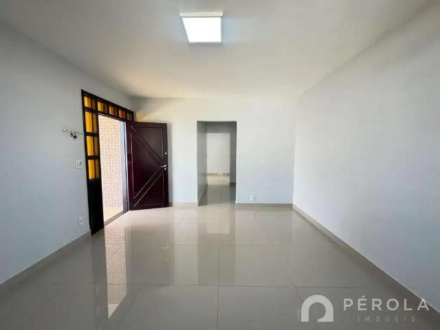 Casa / Sobrado para Locação em Goiânia/GO Jardim América 4 Quartos