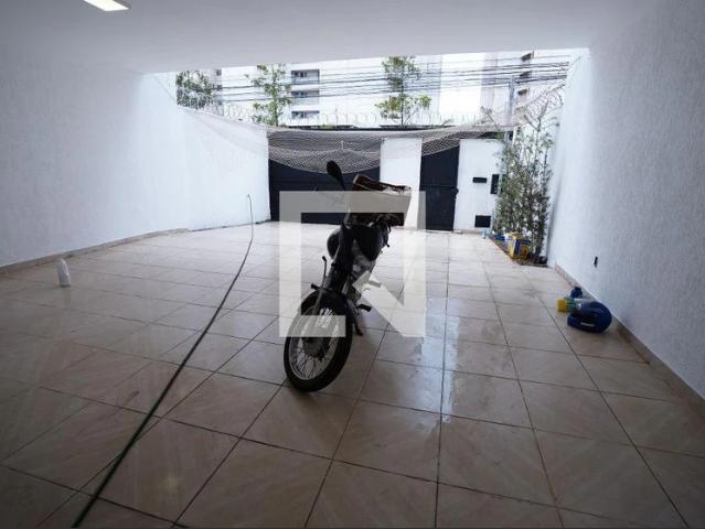 Casa / Sobrado para Locação em Goiânia/GO Jardim Atlântico 4 Quartos