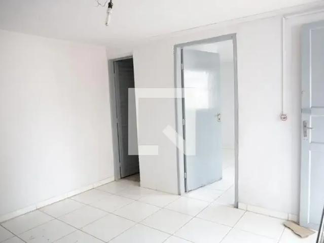 Casa / Sobrado para Locação em Goiânia/GO Parque Amazônia 2 Quartos