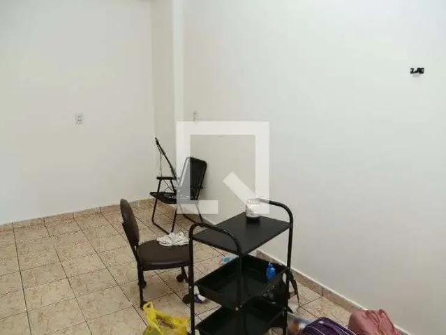Casa / Sobrado para Locação em Goiânia/GO Parque Atheneu 2 Quartos