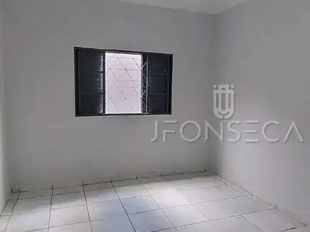 Casa / Sobrado para Locação em Goiânia/GO Residencial Monte Carlo 2 Quartos