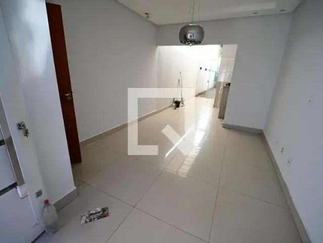 Casa / Sobrado para Locação em Goiânia/GO Residencial Monte Carlo 3 Quartos