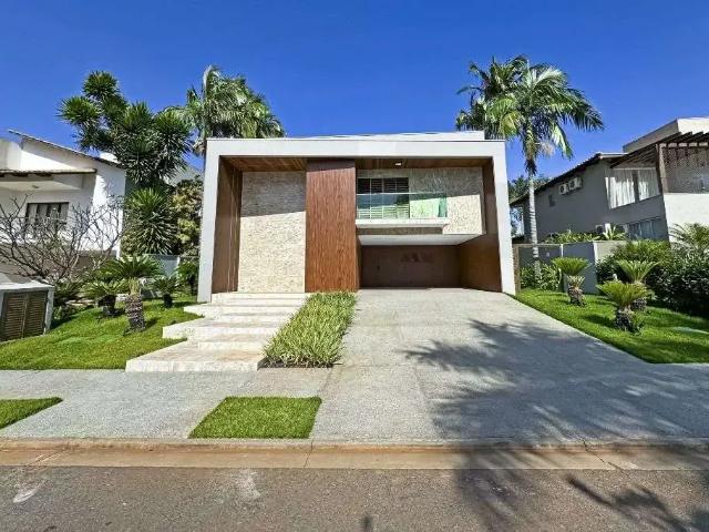 Casa / Sobrado para Locação em Goiânia/GO Residencial Alphaville Flamboyant 5 Quartos