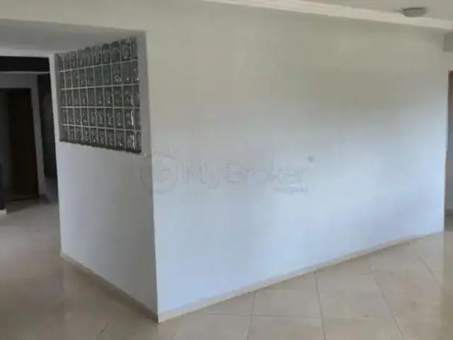 Casa / Sobrado para Locação em Goiânia/GO Residencial Humaitá 4 Quartos
