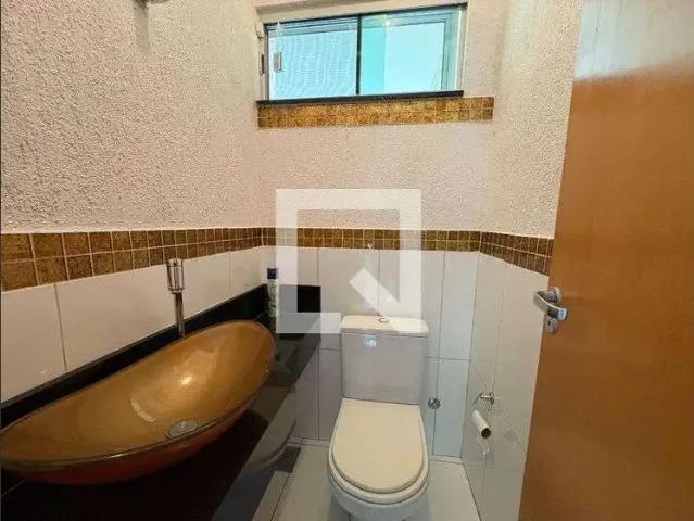Casa / Sobrado para Locação em Goiânia/GO Setor Bueno 3 Quartos