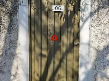 Casa para alugar em Praça Universitária - Garagem