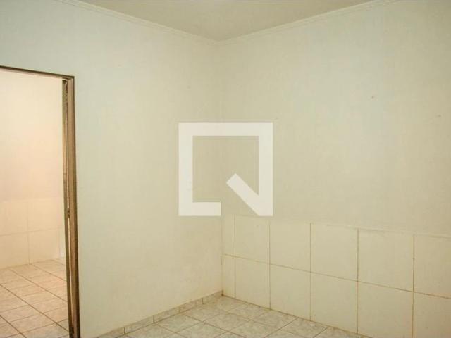 Casa / Sobrado para Locação em Goiânia/GO Setor Leste Vila Nova 2 Quartos