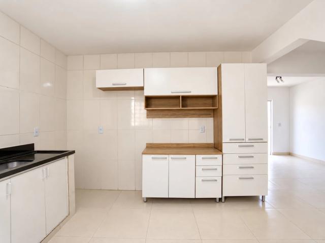 Casa / Sobrado para Locação em Goiânia/GO Setor Sudoeste 3 Quartos