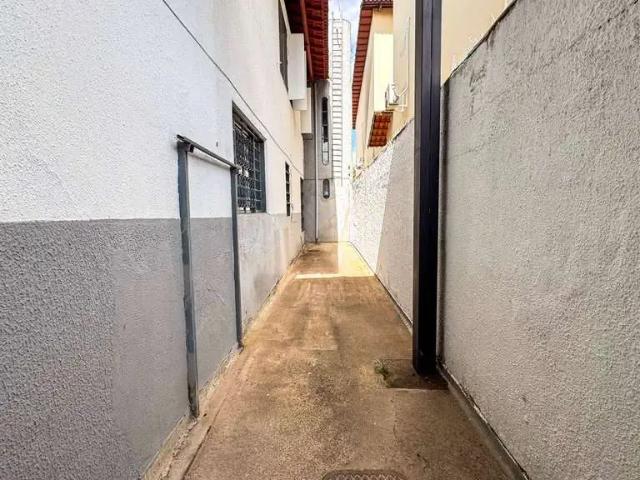 Casa / Sobrado para Locação em Goiânia/GO Setor Sul 4 Quartos