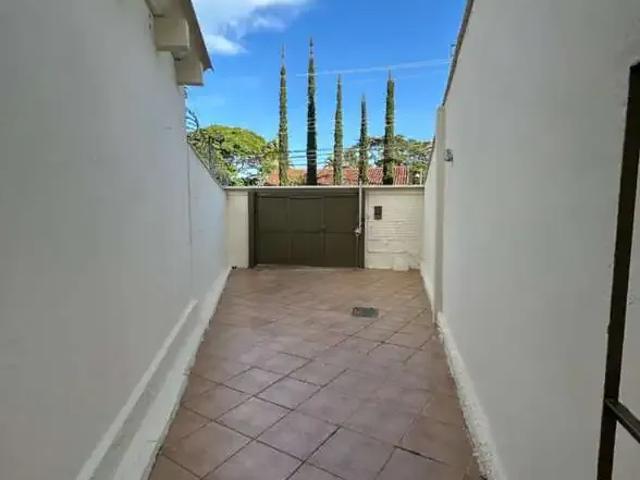 Casa / Sobrado para Locação em Goiânia/GO Setor Sul 2 Quartos