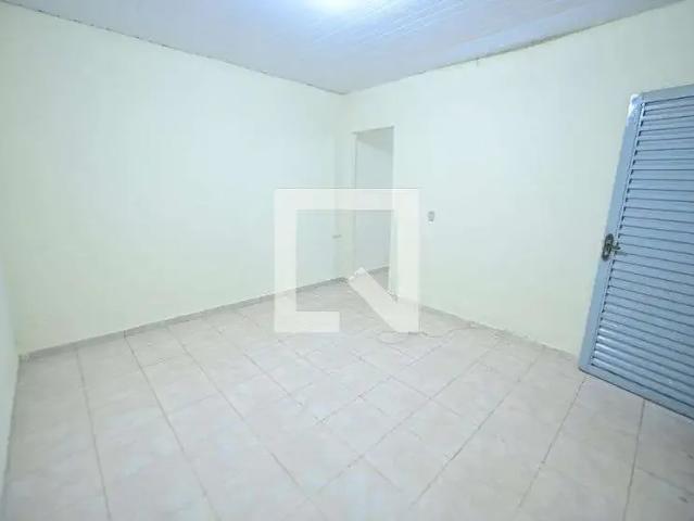 Casa / Sobrado para Locação em Goiânia/GO Setor Sul 2 Quartos