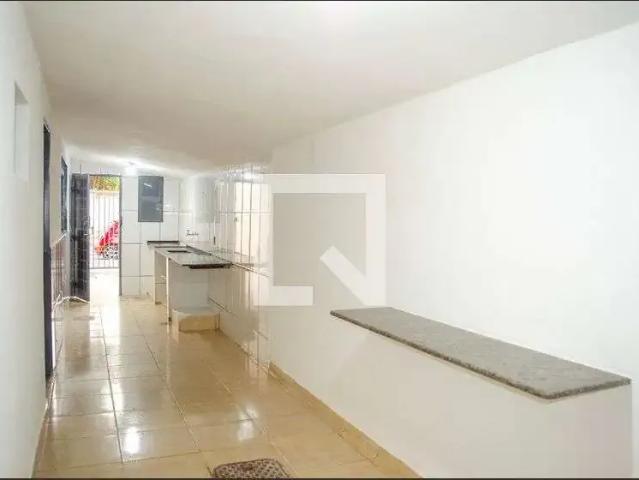 Casa / Sobrado para Locação em Goiânia/GO Vila Jardim Pompéia 3 Quartos