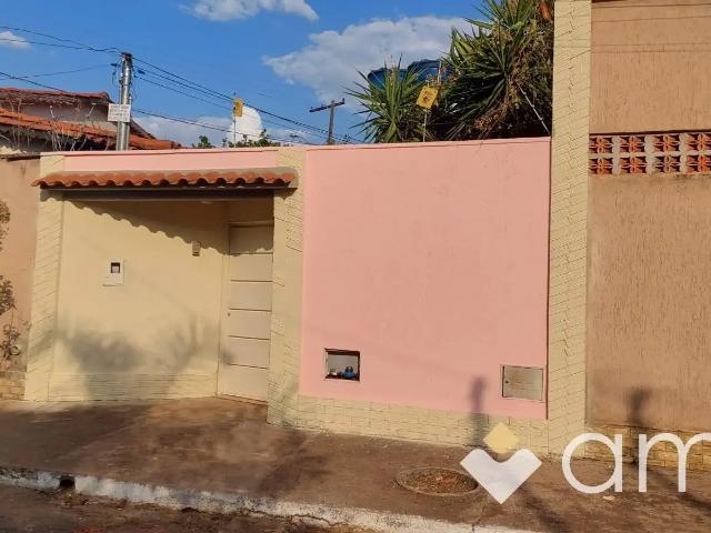 Casa / Sobrado para Locação em Goiânia/GO Vila Santa Helena 1 Quartos