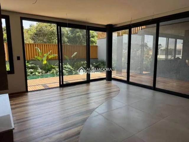 Casa / Sobrado para Locação em Garopaba/SC Jardim Panorâmico 3 Quartos