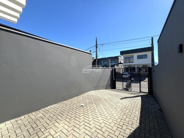 Casa / Sobrado para Locação em Gaspar/SC Belchior Central 2 Quartos