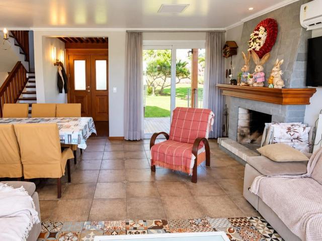 Casa / Sobrado para Locação em Gramado/RS Mato Queimado 4 Quartos