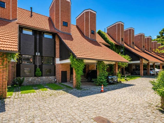 Casa / Sobrado para Locação em Gramado/RS Centro 4 Quartos