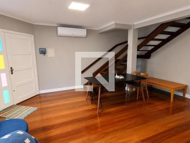 Casa / Sobrado para Locação em Gravataí/RS Salgado Filho 5 Quartos