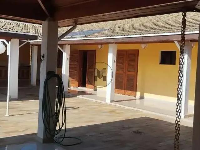 Casa / Sobrado para Locação em Guaratinguetá/SP Portal das Colinas 3 Quartos