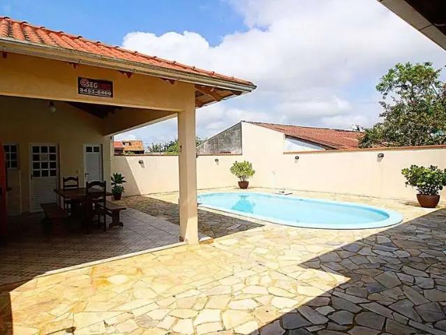 Casa / Sobrado para Locação em Guaratuba/PR Coroados 4 Quartos