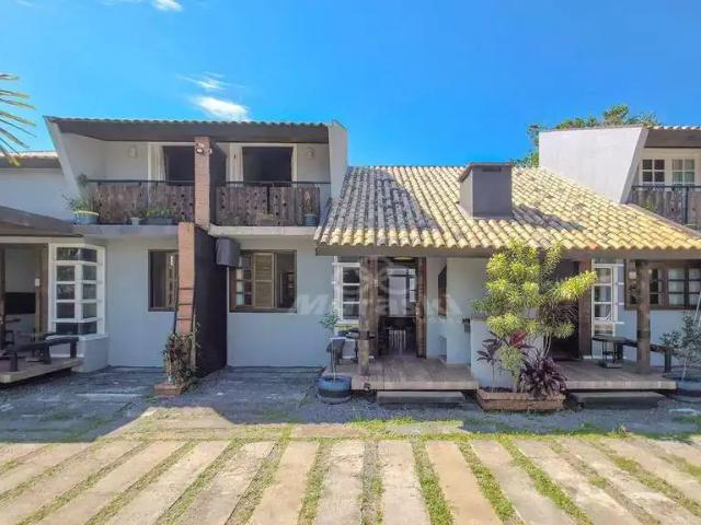 Casa / Sobrado para Locação em Guaratuba/PR Balneário Eliane 2 Quartos