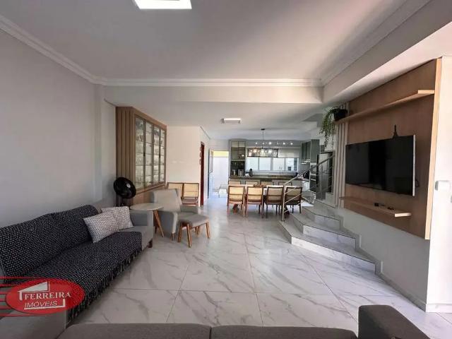Casa / Sobrado para Locação em Guaratuba/PR Brejatuba 4 Quartos