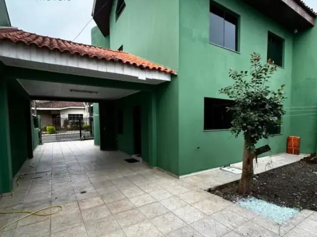 Casa / Sobrado para Locação em Guarapuava/PR Santa Cruz 5 Quartos