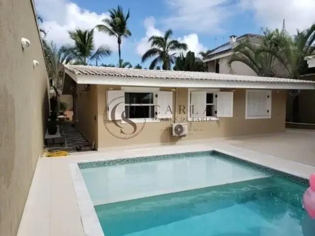 Casa / Sobrado para Locação em Guarujá/SP Balneário Praia do Pernambuco 3 Quartos