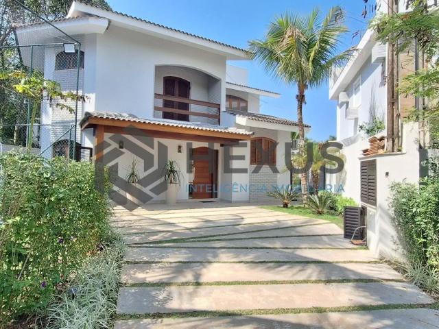 Casa / Sobrado para Locação em Guarujá/SP Jardim Pernambuco I 4 Quartos