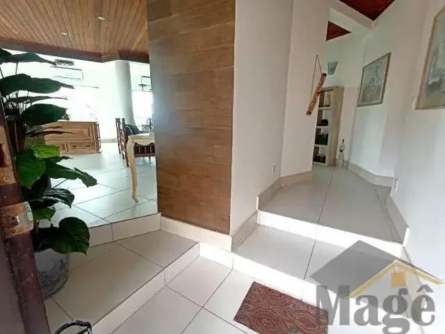Casa / Sobrado para Locação em Guarujá/SP Enseada 3 Quartos