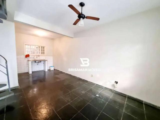 Casa / Sobrado para Locação em Guarujá/SP Enseada 2 Quartos