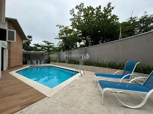Casa / Sobrado para Locação em Guarujá/SP Enseada 4 Quartos