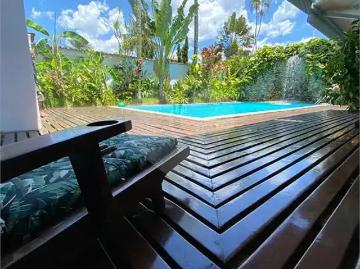 Casa / Sobrado para Locação em Guarujá/SP Enseada 5 Quartos
