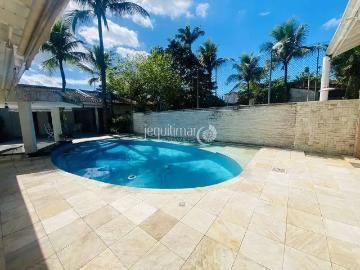 Casa / Sobrado para Locação em Guarujá/SP Enseada 5 Quartos