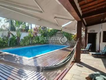 Casa / Sobrado para Locação em Guarujá/SP Enseada 5 Quartos