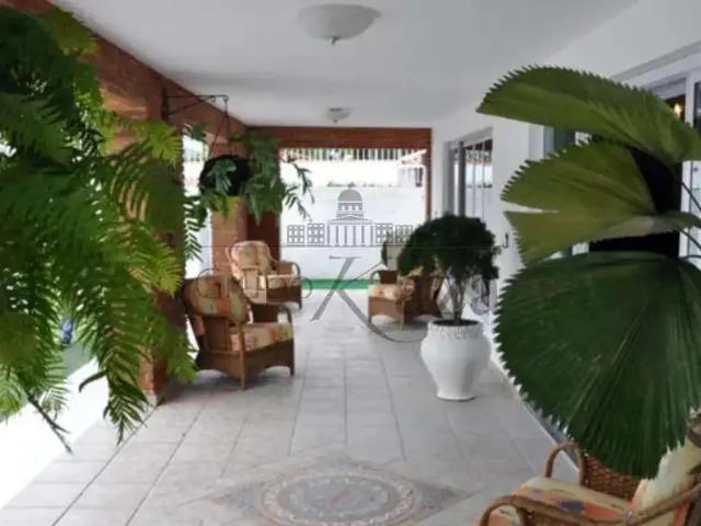 Casa / Sobrado para Locação em Guarujá/SP Jardim Virgínia 3 Quartos