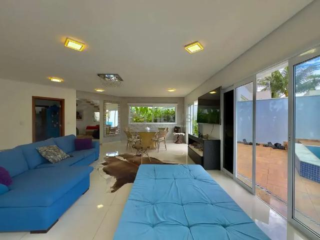 Casa / Sobrado para Locação em Guarujá/SP Jardim Acapulco 4 Quartos