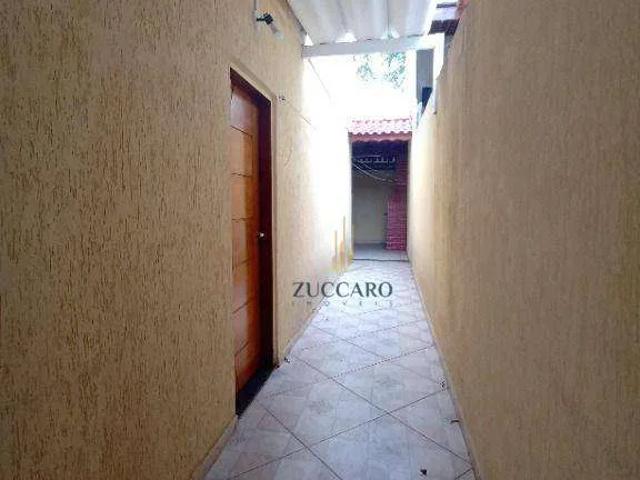 Casa / Sobrado para Locação em Guarulhos/SP Cocaia 2 Quartos