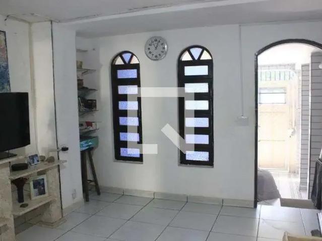 Casa / Sobrado para Locação em Guarulhos/SP Conjunto Inocoop Bonsucesso 2 Quartos