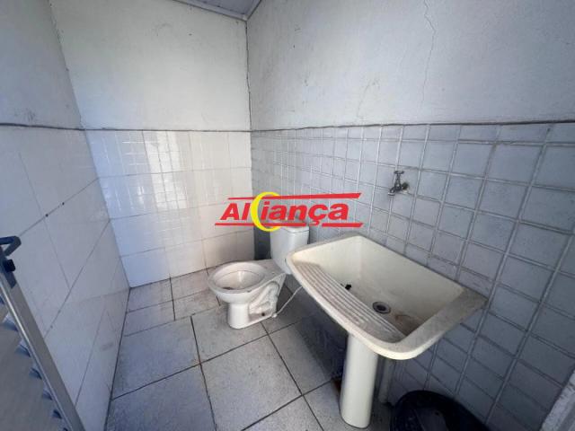 Casa / Sobrado para Locação em Guarulhos/SP Centro 1 Quartos