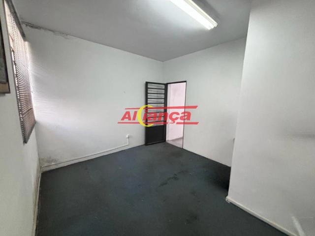 Casa / Sobrado para Locação em Guarulhos/SP Centro 1 Quartos