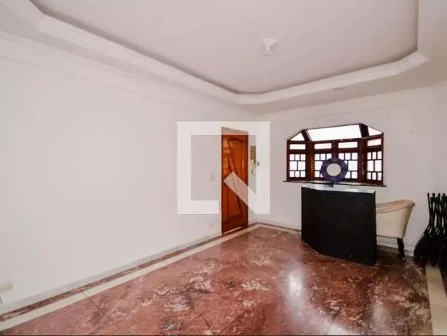 Casa / Sobrado para Locação em Guarulhos/SP Centro 4 Quartos