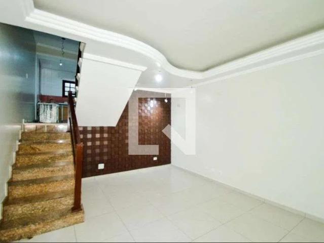 Casa / Sobrado para Locação em Guarulhos/SP Gopoúva 4 Quartos