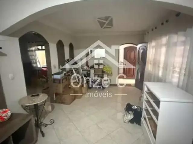 Casa / Sobrado para Locação em Guarulhos/SP Gopoúva 5 Quartos