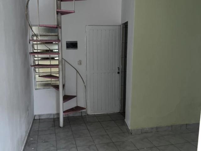 Casa / Sobrado para Locação em Guarulhos/SP Gopoúva 1 Quartos
