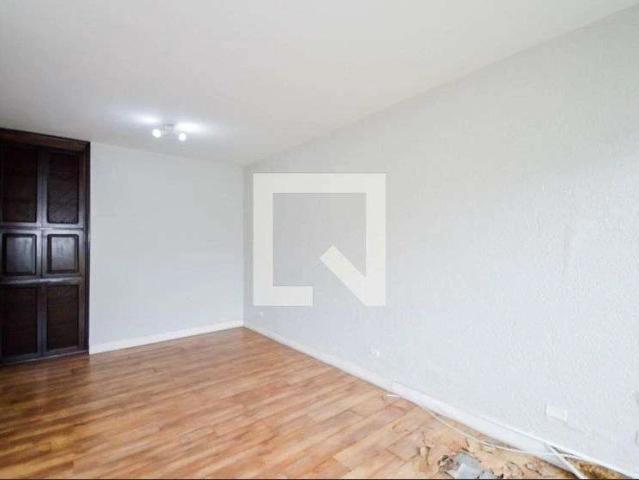 Casa / Sobrado para Locação em Guarulhos/SP Jardim Maia 3 Quartos