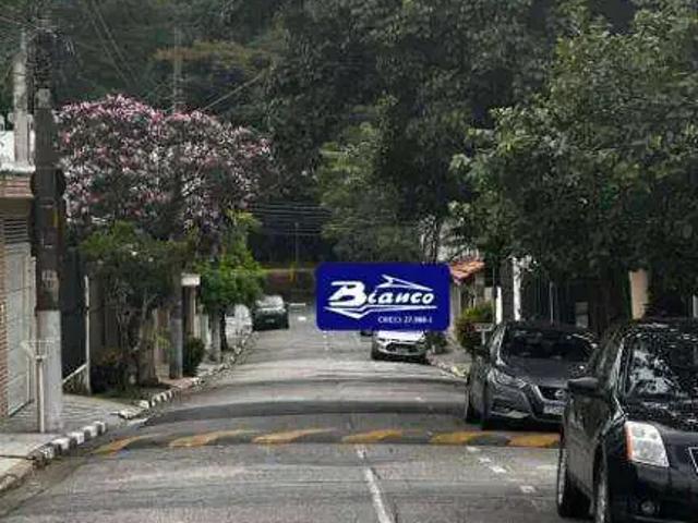 Casa / Sobrado para Locação em Guarulhos/SP Jardim Maia 3 Quartos