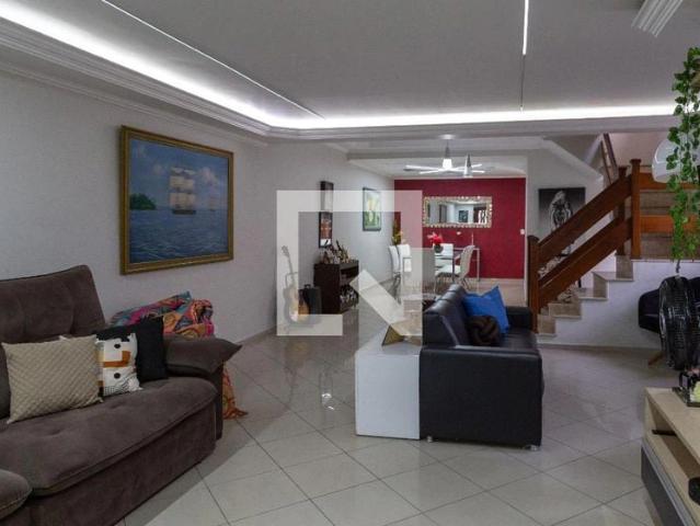 Casa / Sobrado para Locação em Guarulhos/SP Jardim Maia 3 Quartos