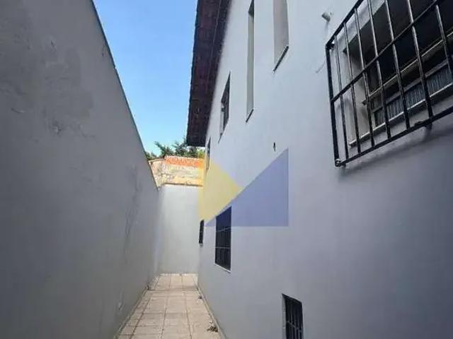 Casa / Sobrado para Locação em Guarulhos/SP Jardim Maia 4 Quartos